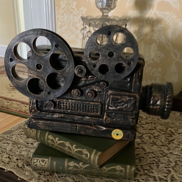 Grandin Road Spooky Haunted Movie Projector - Picture 2 of 7